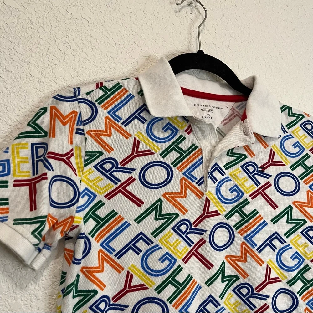 Tommy Hilfiger Spellout Logo Graphic Short Sleeve Polo Shirt Kids Youth Size L